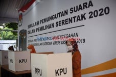 Kepala Daerah dan Anggota...