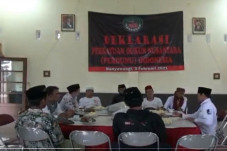 Sejumlah Orang di Banyuwangi...