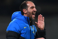 Antar Inter Kalahkan...