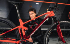 Marquez Terancam Absen...