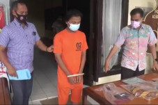 Sepasang Remaja di Jepara...