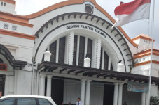 Manfaatkan Bangunan...