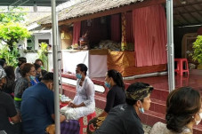 Polisi Hati-hati Selidiki...