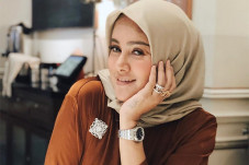 Olla Ramlan dan Suami...