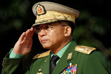 Mengenal Min Aung Hlaing,...