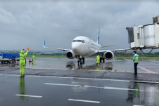Runway Selesai Dikeringkan,...