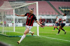 Ibrahimovic Anggap Biasa...