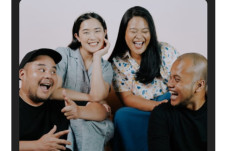 Berpartner Bisnis dengan...