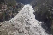 Gletser Himalaya Pecah...