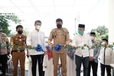Resmikan Masjid dan...