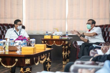 Sandiaga dan Yasonna...