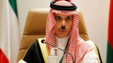 Menlu Arab Saudi: Milisi...