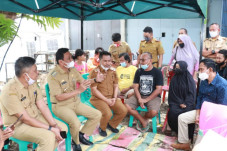 Bupati Barru Sebut Pers...