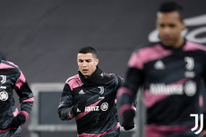Susunan Pemain Juventus...