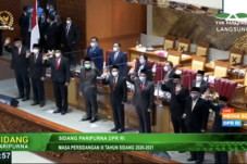 Sahkan 9 Anggota Ombudsman,...
