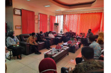 Bupati Agus bersama...