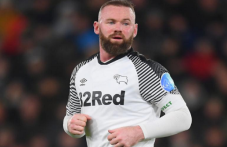 Wayne Rooney Puji Pemain...