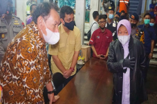 Tanggap Banjir, Mensos...