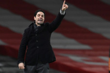 Kecewa Arsenal Terpuruk,...