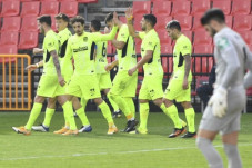 Bungkam Granada, Atletico...