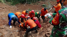 Korban Ketiga Longsor...