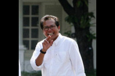 Fadjroel Rachman Posting...