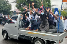 MK Tolak Gugatan Rahman-Muammar,...