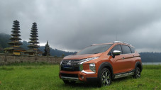 Mitsubishi Tunggu Petunjuk...
