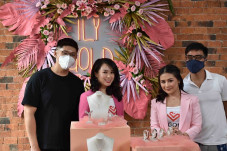 Prilly Latuconsina Luncurkan...