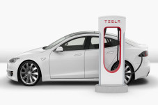 Ini Alasan Tesla Pilih...