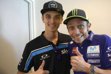 Rossi dan Marini Bertarung...