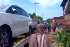 Viral Sekampung Borong...