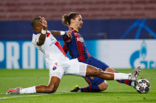 Barcelona Dihancurkan...