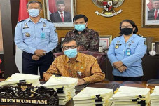 UU Cipta Kerja Resmi...