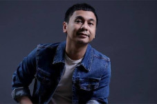 Raditya Dika Jalani...