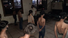 Pesta Miras Dicampur...