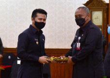 Pagi Ini Hendro Gunawan...