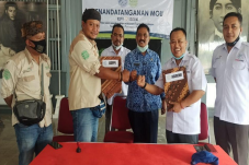 Majukan Desa Wisata,...
