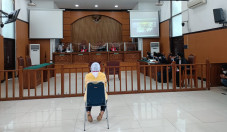 Adu Argumen Pengacara...