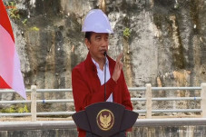 Resmikan Bendungan Tapin,...