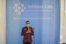 Resmikan Laboratorium...