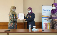 Rektor Itenas Bandung...