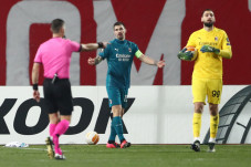 Milan Batal Menang,...