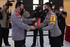 Berprestasi, Kapolri...
