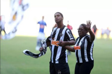 Ibu Ronaldinho Meninggal...