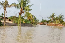Ratusan Rumah Warga...