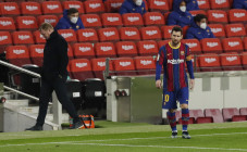 Koeman Akui Barcelona...