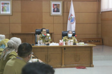 PPKM Mikro Diklaim Sukses,...
