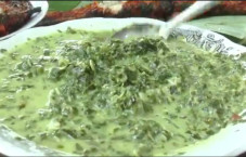 Kuliner Legendaris Daun...