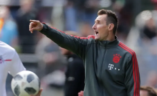 Tantang Lazio, Bayern...
